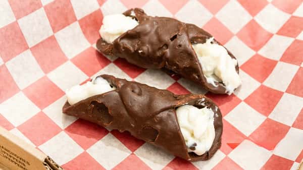 2- Pc Chocolate Cannoli