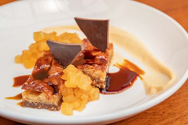 Bourbon Caramel Pie