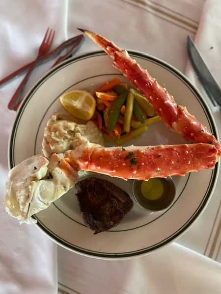 Filet Mignon & Alaska King Crab