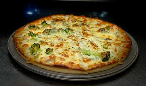 Chix Brocc Pizza