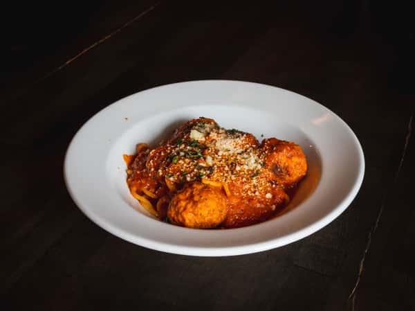 Spaghetti + Meatballs