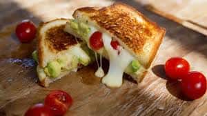 Grilled 3 Cheese