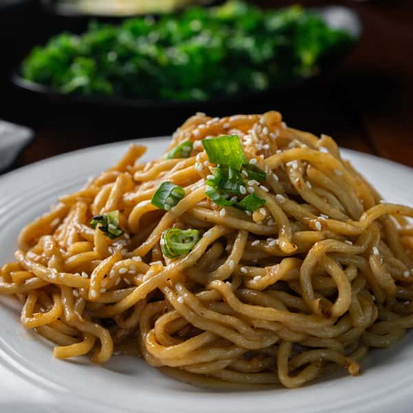 Garlic Noodles （蒜蓉炒面）