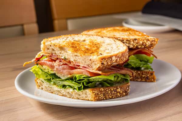 Classic BLT Sandwich