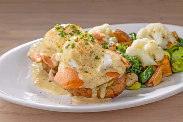 Smoked Salmon Benedict