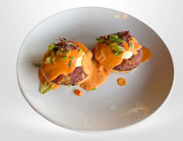 Crab Cake Benedict*