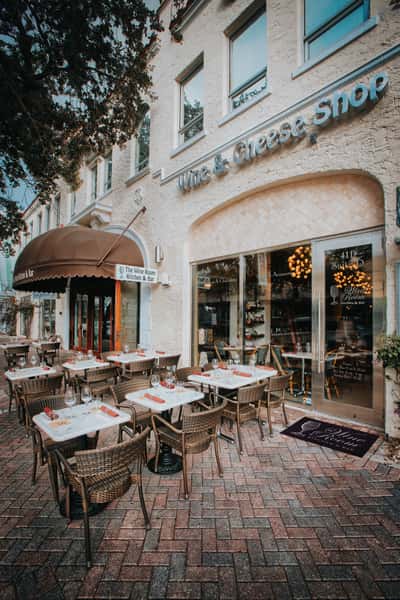 The Wine Room Delray Beach - Outdoor Seating