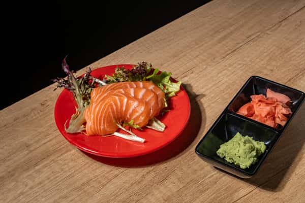 Salmon Sashimi*