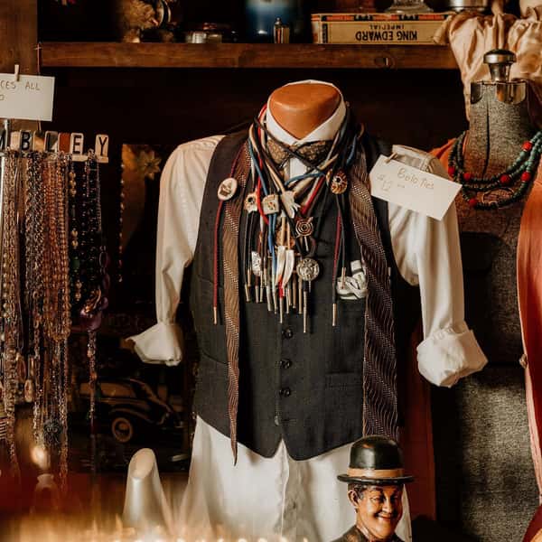 vintage jewelry