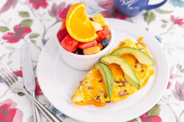 bacon avo omlette