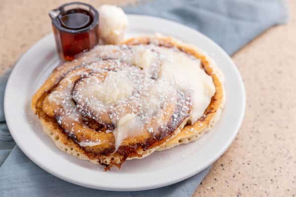 cinnamon bun pancake