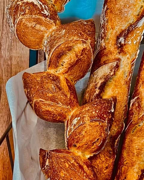 Wake Me Up Farms just dropped Sourdough Épi Baguette—and it's got main character energy. Our original sourdough, cut into the shape of an ear of wheat, comes in looking sharp and unapologetically different. New, bold, and not here to blend in. 🌾🔥 #WakeMeUpFarms #SourdoughÉpiBaguette #NewDrop