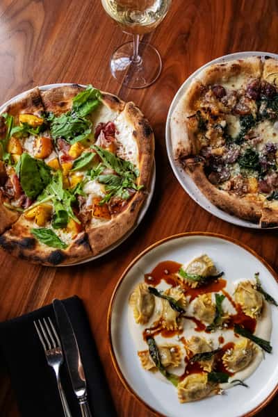 Pizzas and Pastas