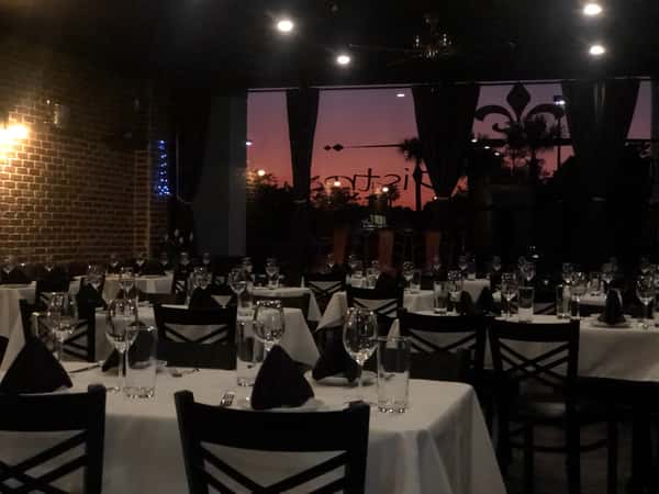 dining with sunset view