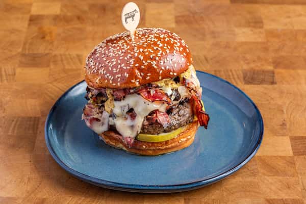 Pastra Me Burger