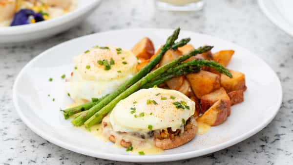 Crab Cake Benedict