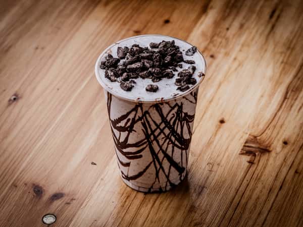 The Boring Burger | Oreo milkshake