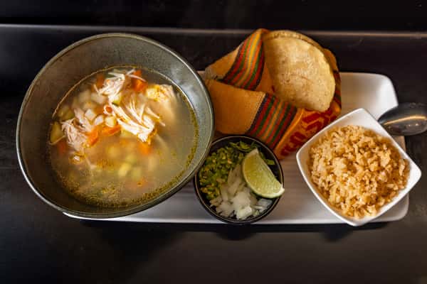 Caldo De Pollo
