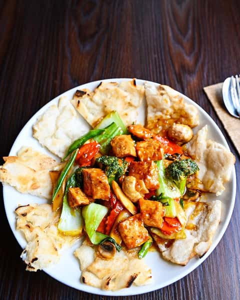 Crispy Rice Noodles with Tofu & Vegetables
