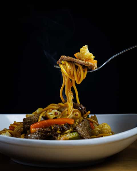 Garlic Noodles with Beef