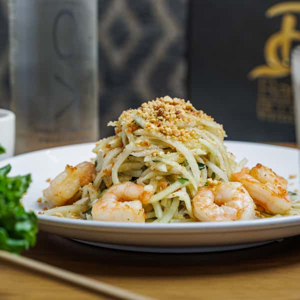 Green Papaya Salad with Grilled Prawns