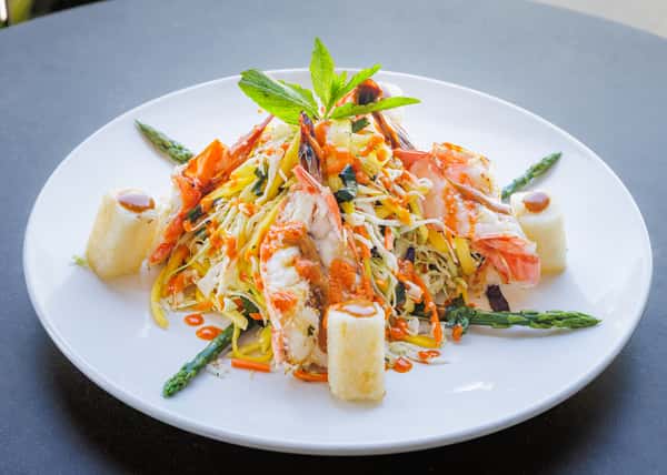 Grilled Prawns & Mango Salad