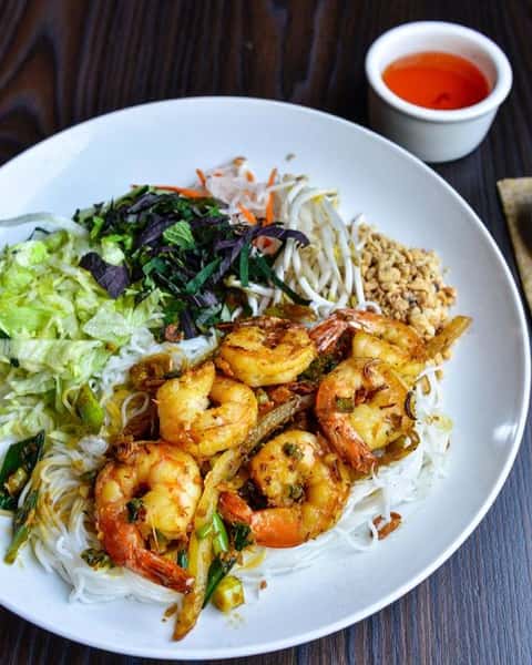 Vermicelli with Grilled Prawns