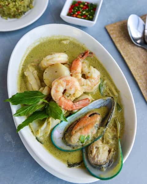 Seafood Green Curry