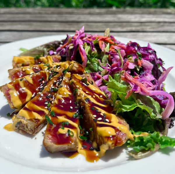 Pepper Crusted Tuna Salad (GF)