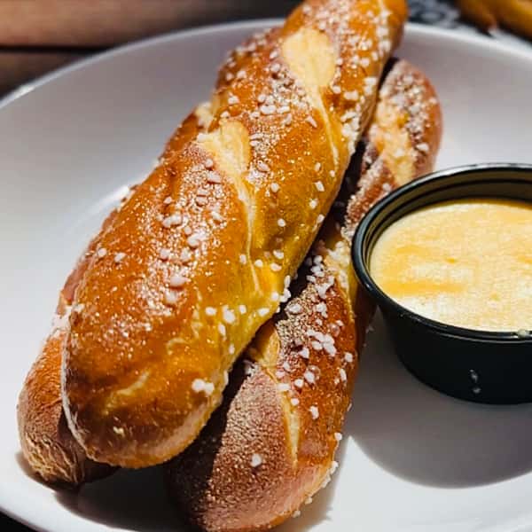 Soft Salted Pretzels (V)