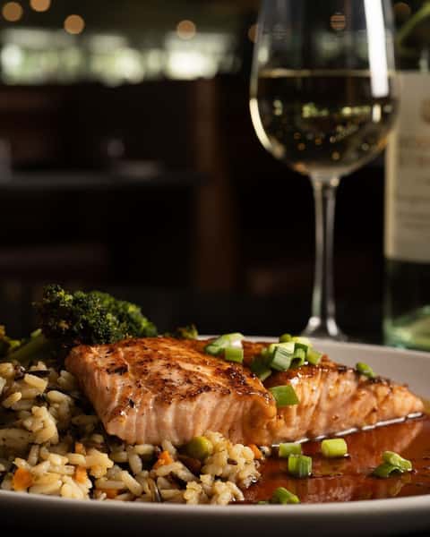 Start your week with extra rewards. 🙌

Every Monday, rewards members earn double points on dine-in and takeout orders at GROVE and PIER 22.

Sign up at the link in bio and make every meal count.

Who are you bringing for double points this week?

#DoubleRewards #MondayMotivation #GroveLWR #Pier22 #RewardsMember