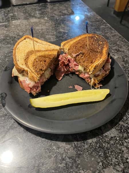 HOT PASTRAMI