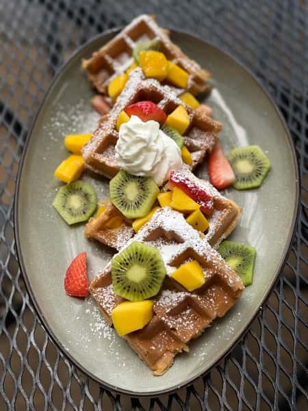 MANGO PARADISE WAFFLES