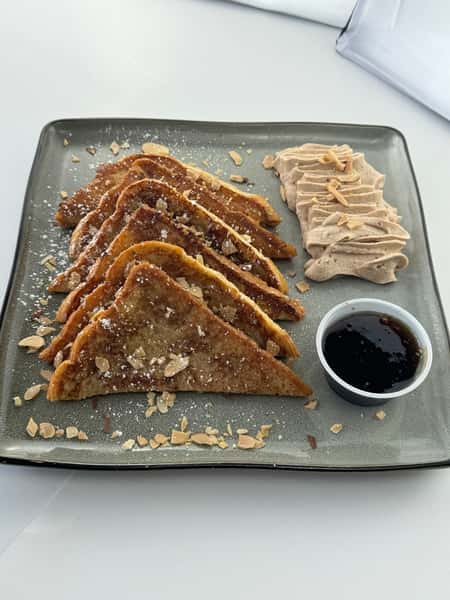 Oh La Là French Toast