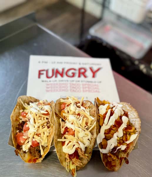 CHICKEN TACO