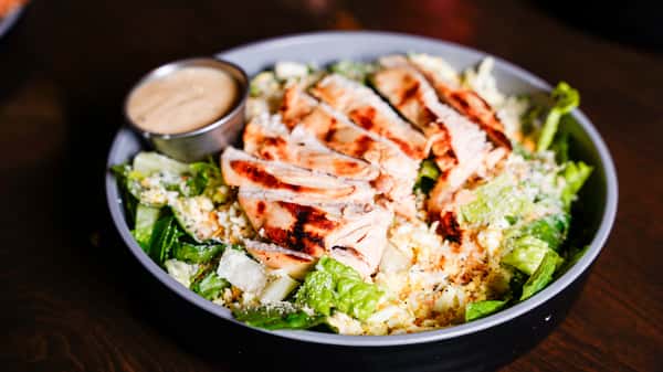 POUR HOUSE CHICKEN CAESAR