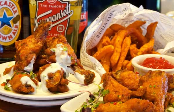 chicken wings with sauce
