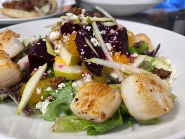 Grilled Scallop Winter Salad