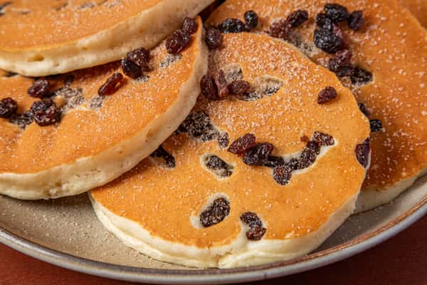Cinnamon Raisin Pancakes
