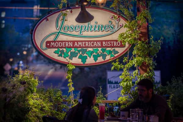 Josephines Logo