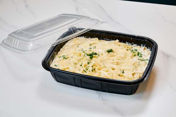 Fettuccine Alfredo Tray