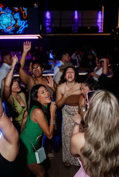 Luna nightclub fun