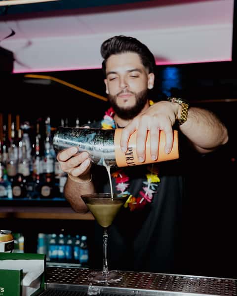 Luna nightclub fun