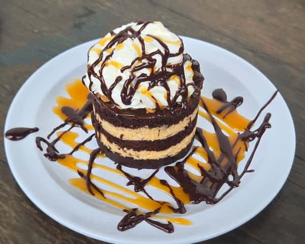Peanut Butter Chocolate Cake