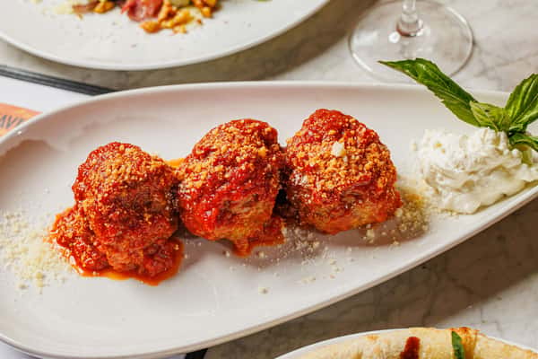 Meatballs Al Sugo