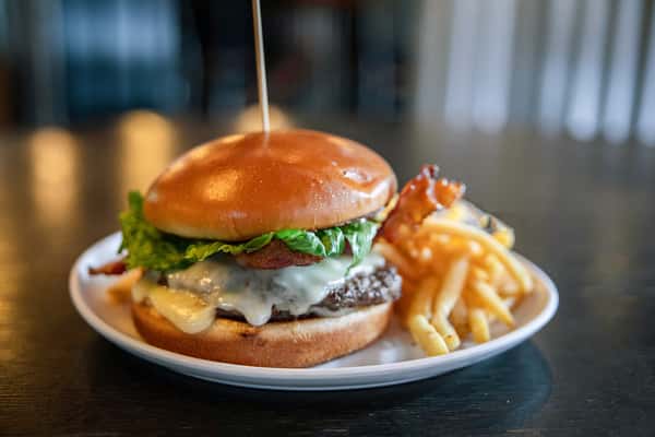 Farmyard Bacon Cheeseburger