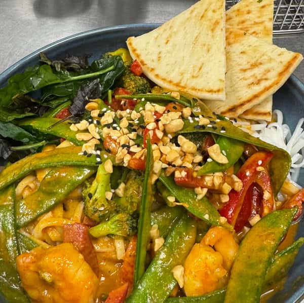 Spicy Peanut Prawn Curry