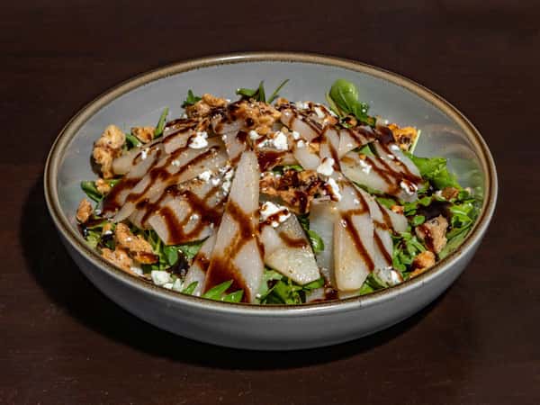 Pear & Arugula Salad