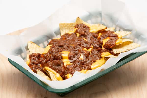 Nacho w/ Chili & Cheese