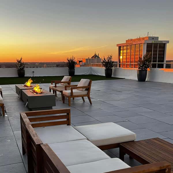 rooftop bar
